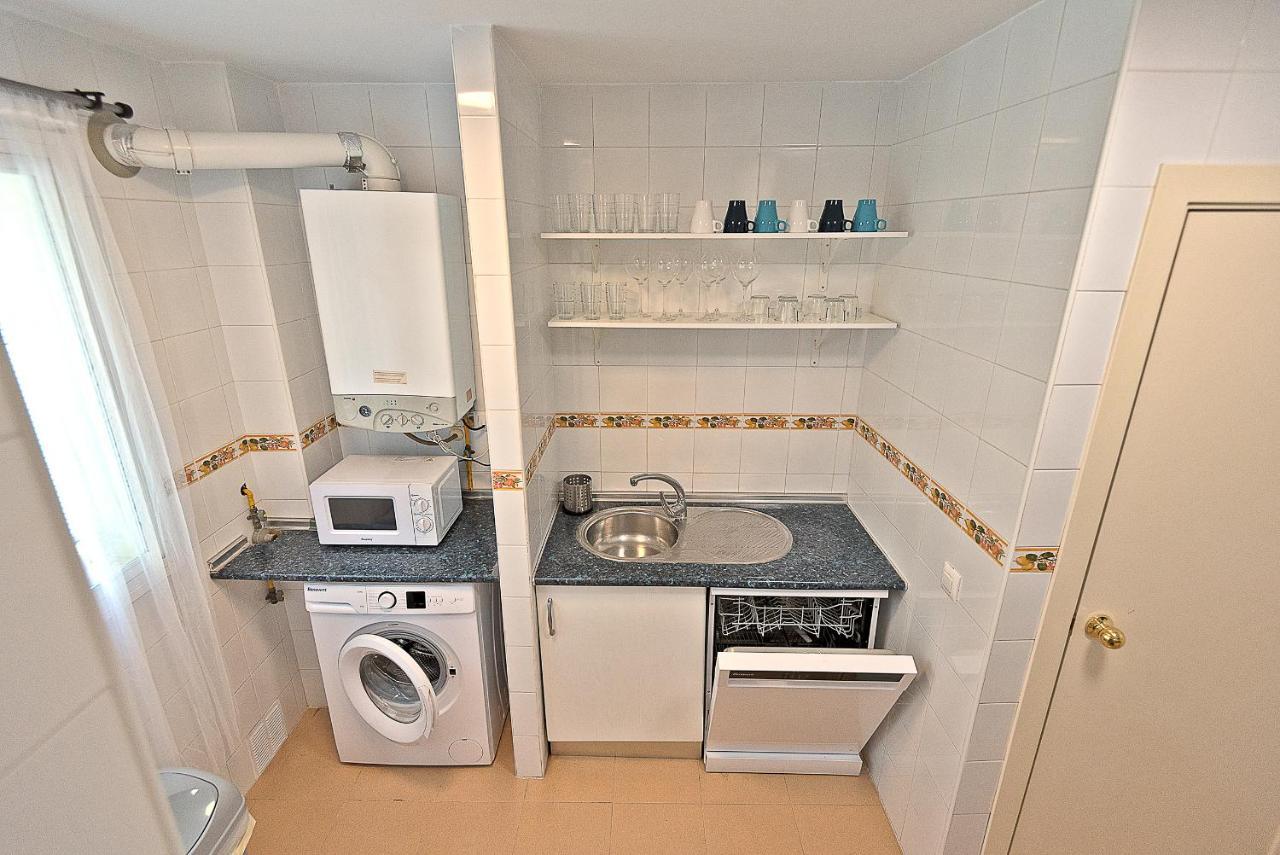 On Beach Deluxe Apartment With Pools And Own Garden Эль-Пуэрто-де-Санта-Мария Экстерьер фото