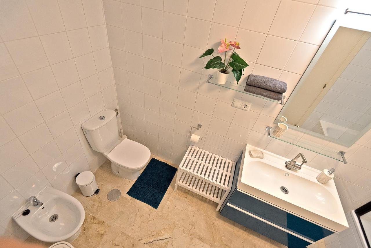 On Beach Deluxe Apartment With Pools And Own Garden Эль-Пуэрто-де-Санта-Мария Экстерьер фото